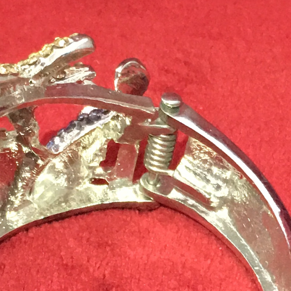 Ladies’ Beach Theme Spring-Hinged Silver-Tone Ban… - image 7